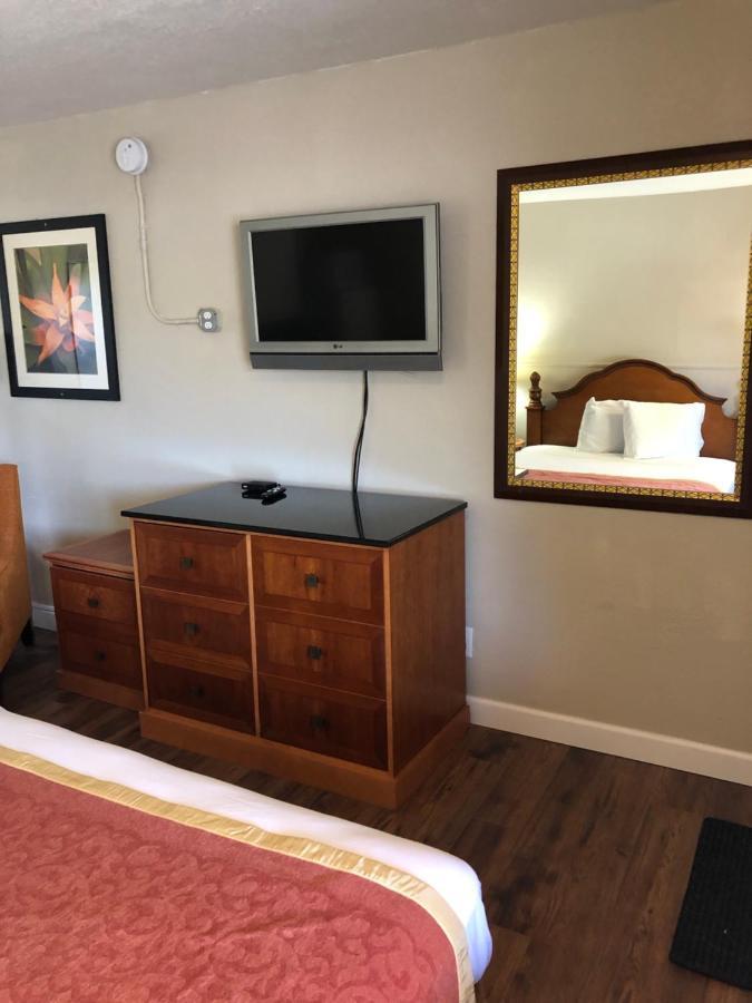 Ocala Cove Motel Buitenkant foto